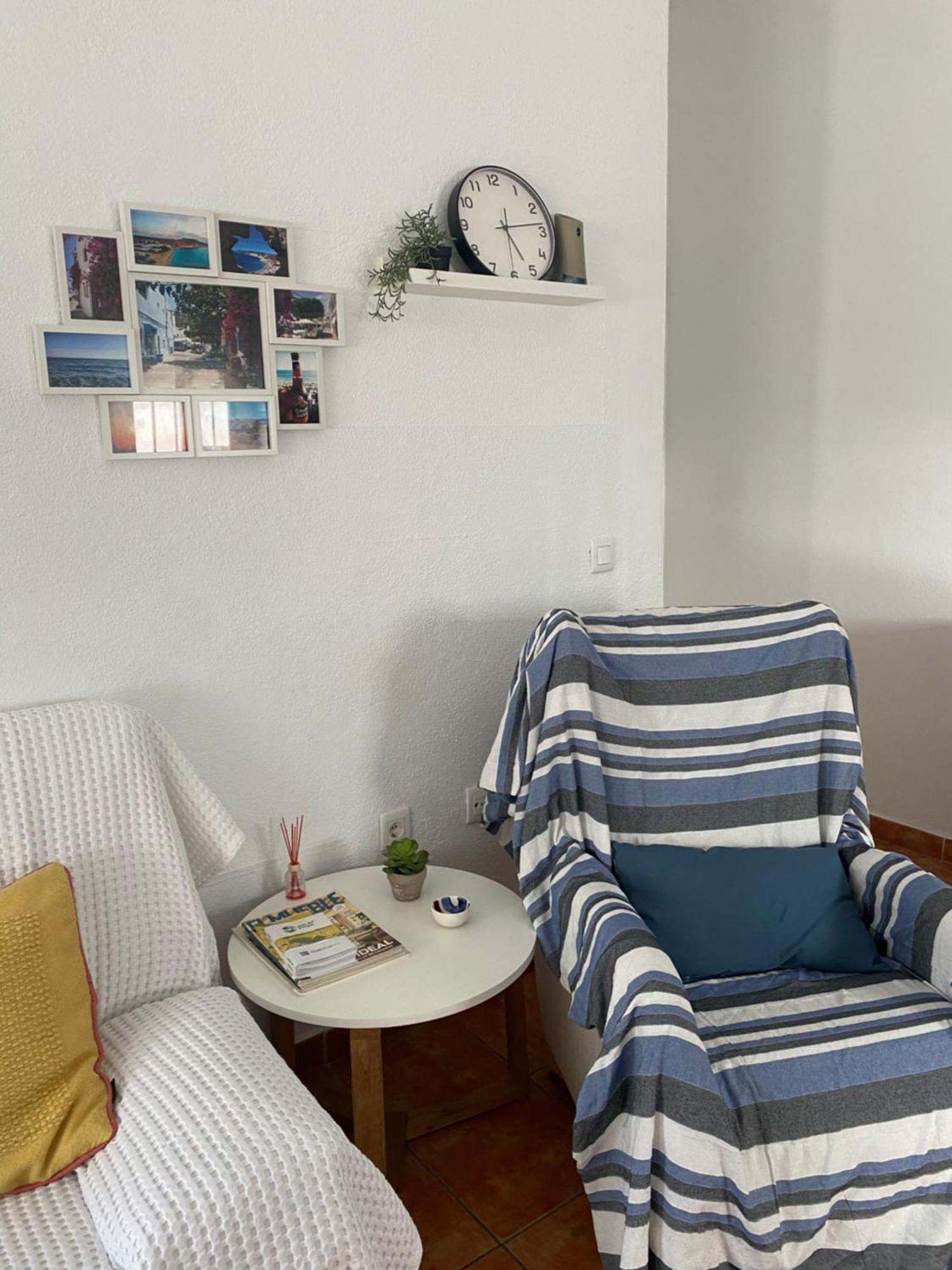 Casa Del Pez Vivienda A Pie De Calle En Agua Amarga A 250 Metros De La Playa Exterior foto